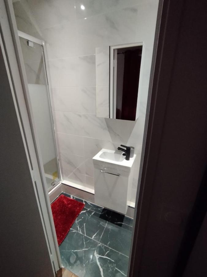 Chambre Proche De Stade De France Pierrefitte-sur-Seine Exteriér fotografie